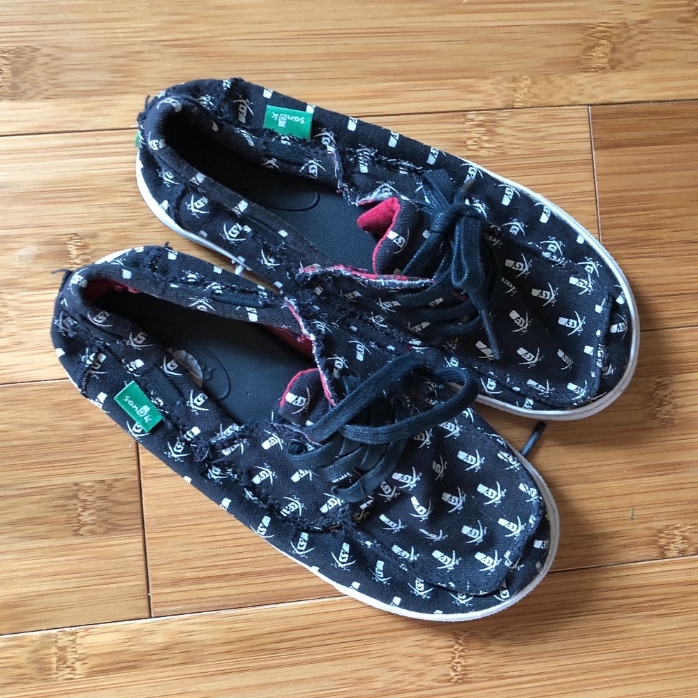 Sanuk Boys Tennis Shoes, Size 13